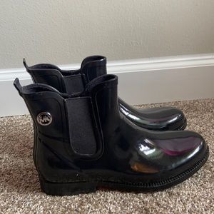Michael Kors Black Rainboots nearly new condition! Size 10 in Women’s!